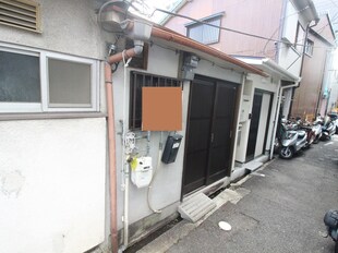 栄町貸家の物件外観写真